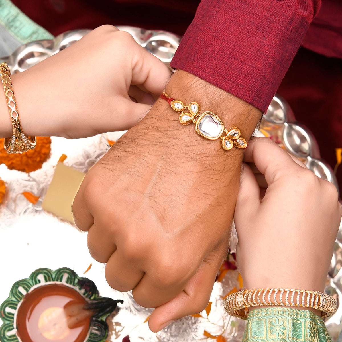 trueBrowns X Voylla Classic Kundan Polki Studded Ethnic Thread Rakhi | Swadesiicart