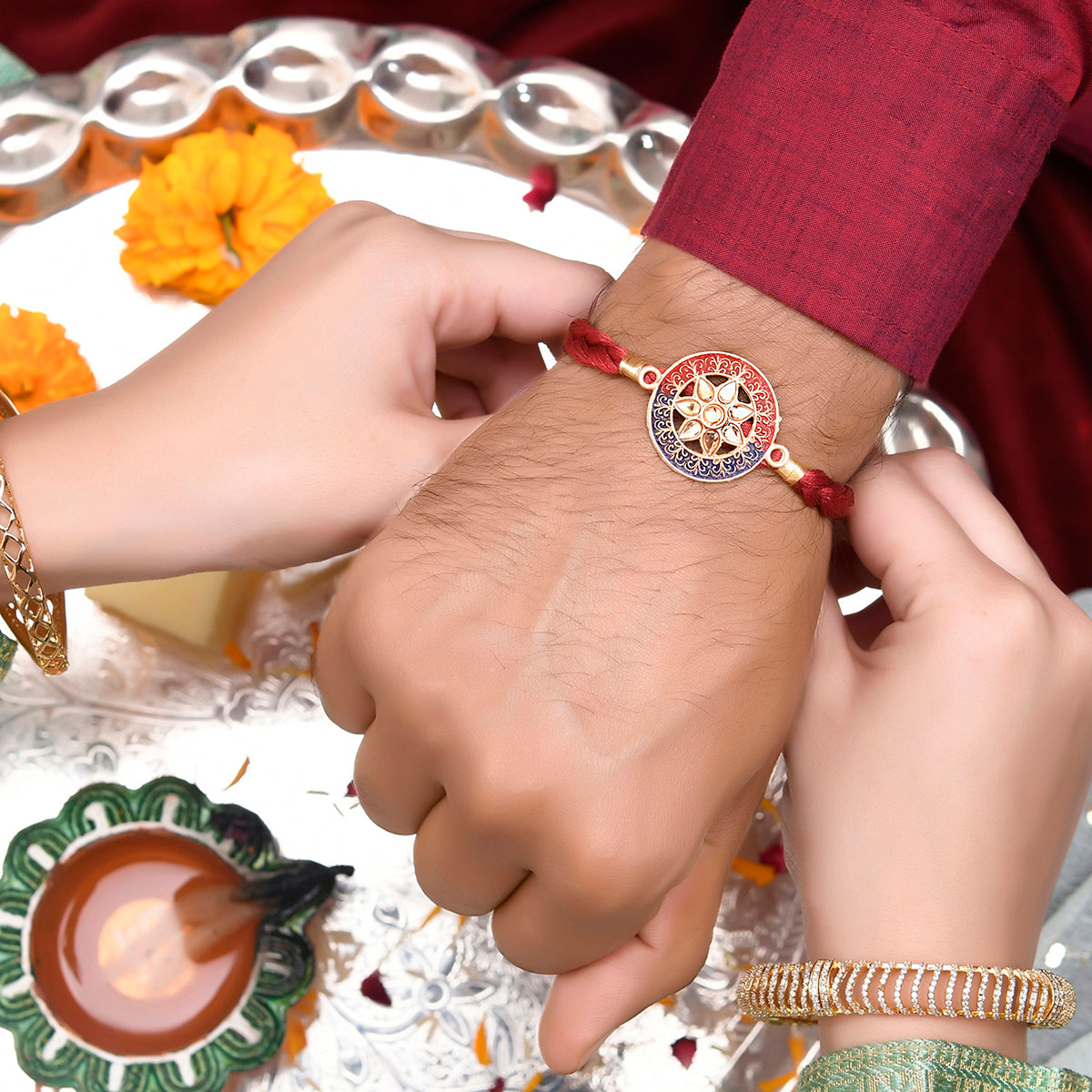 trueBrowns X Voylla Floral Motif Braided Thread Rakhi | Swadesiicart
