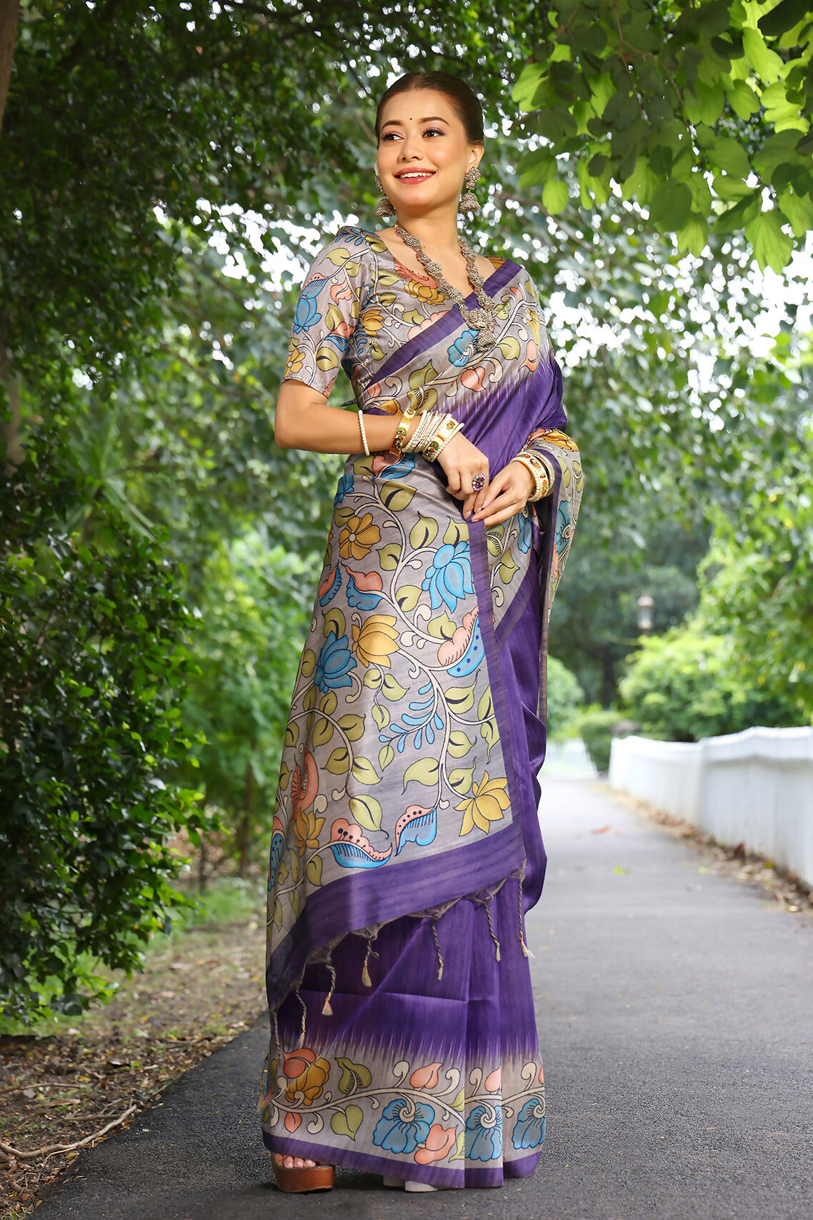 Vishnu Weaves Women's Purple Cotton Silk Woven Saree with Blouse - Swadesiicart