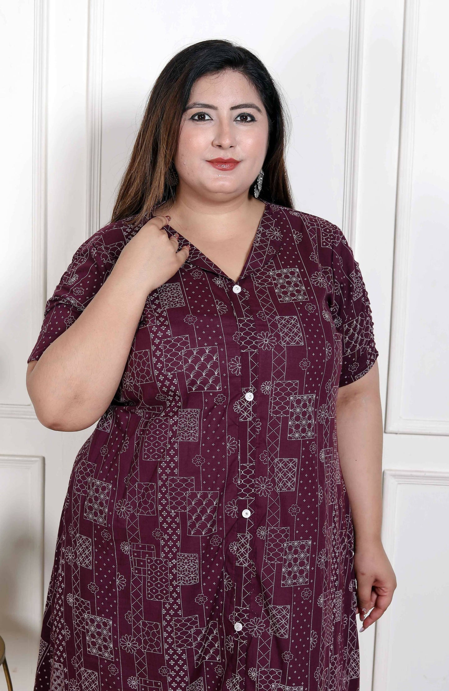 Miravan Women's Plus Size Wine Mandarin Neck Floral Printed A-Line Party wear Kurta - Swadesiicart