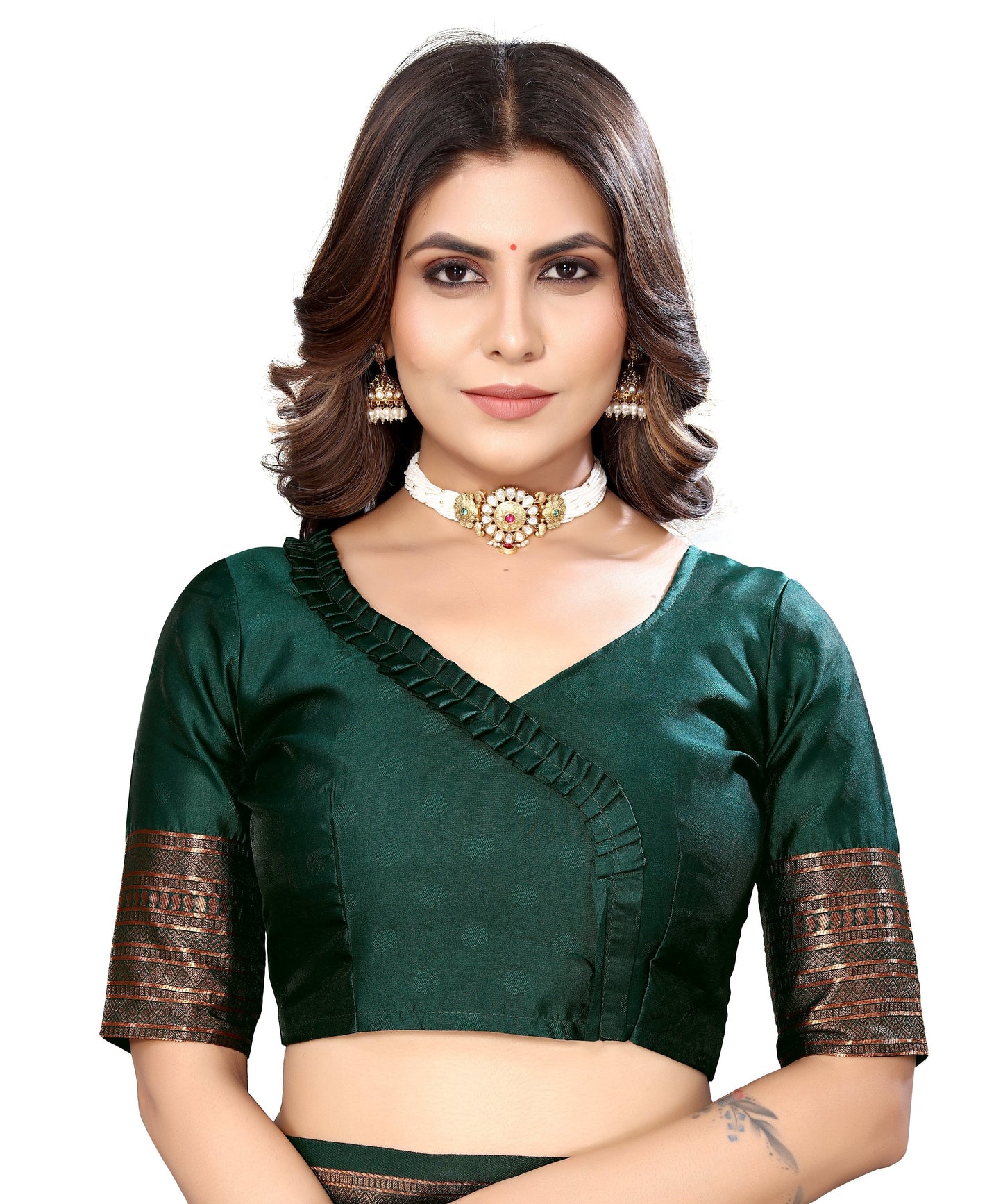 Vamika Weaving Banarasi Jacquard Green Kanjivaram Saree | Swadesiicart