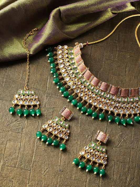 Priyaasi Women Emerald Kundan Gold-Polished MaangTika Jewellery Set - Noz2Toz