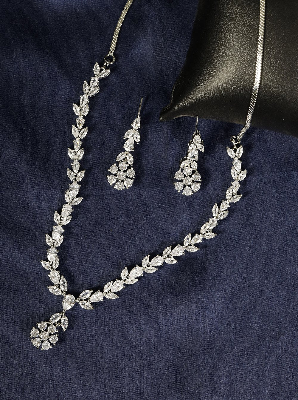 Priyaasi Women American Diamond Silver Plated Leaf Jewellery Set - Noz2Toz