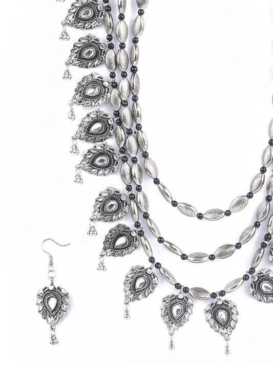 Priyaasi Women Kundan Stones Studded Silver Plated Jewellery Set - Swadesiicart