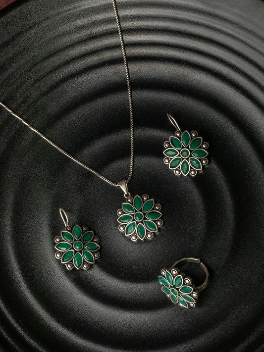 Priyaasi Women Green Floral Silver Plated Jewellery Set - Noz2Toz
