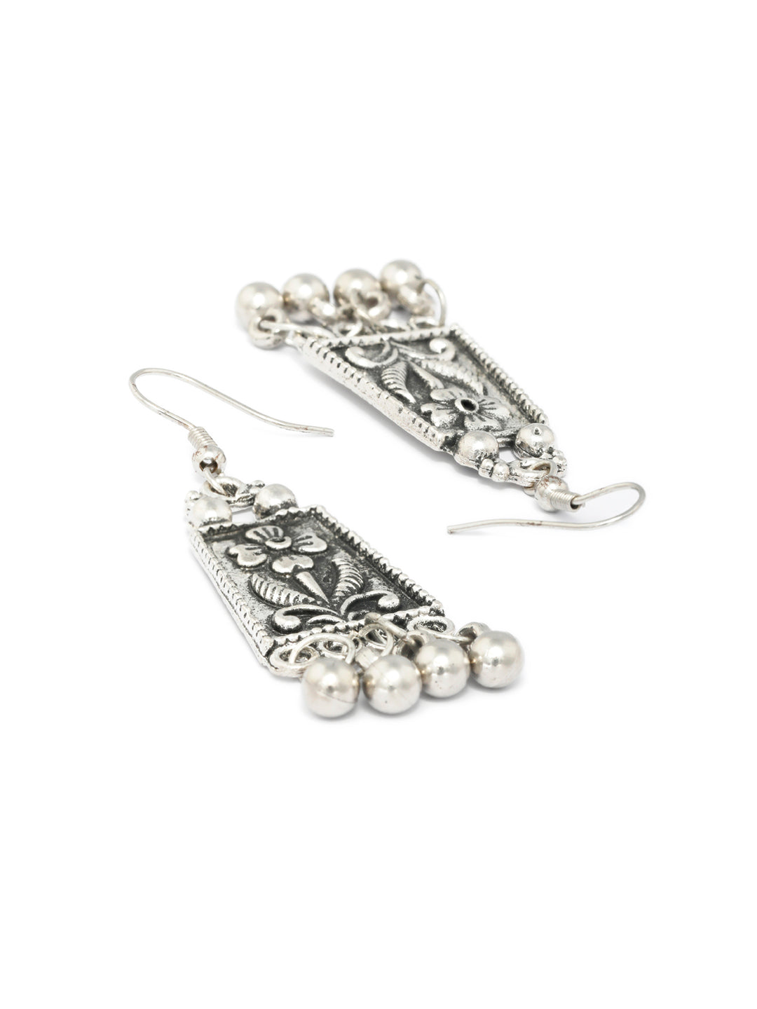 Priyaasi Women Tribal Oxidised Silver Floral Jewellery Set - Swadesiicart