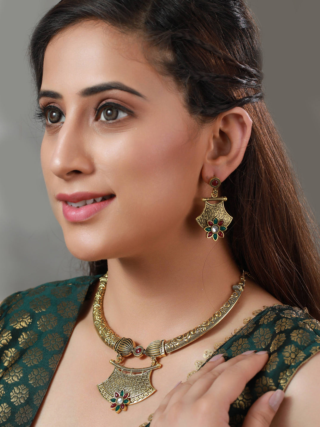 Priyaasi Women Floral Multicolor Gold-Polished Jewellery Set - Swadesiicart