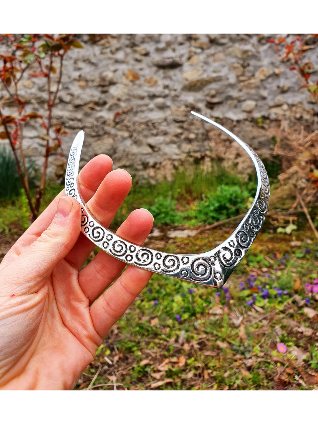 NVR Women's Handmade Silver-Plated Oxidized Collar Choker Necklace | Swadesiicart