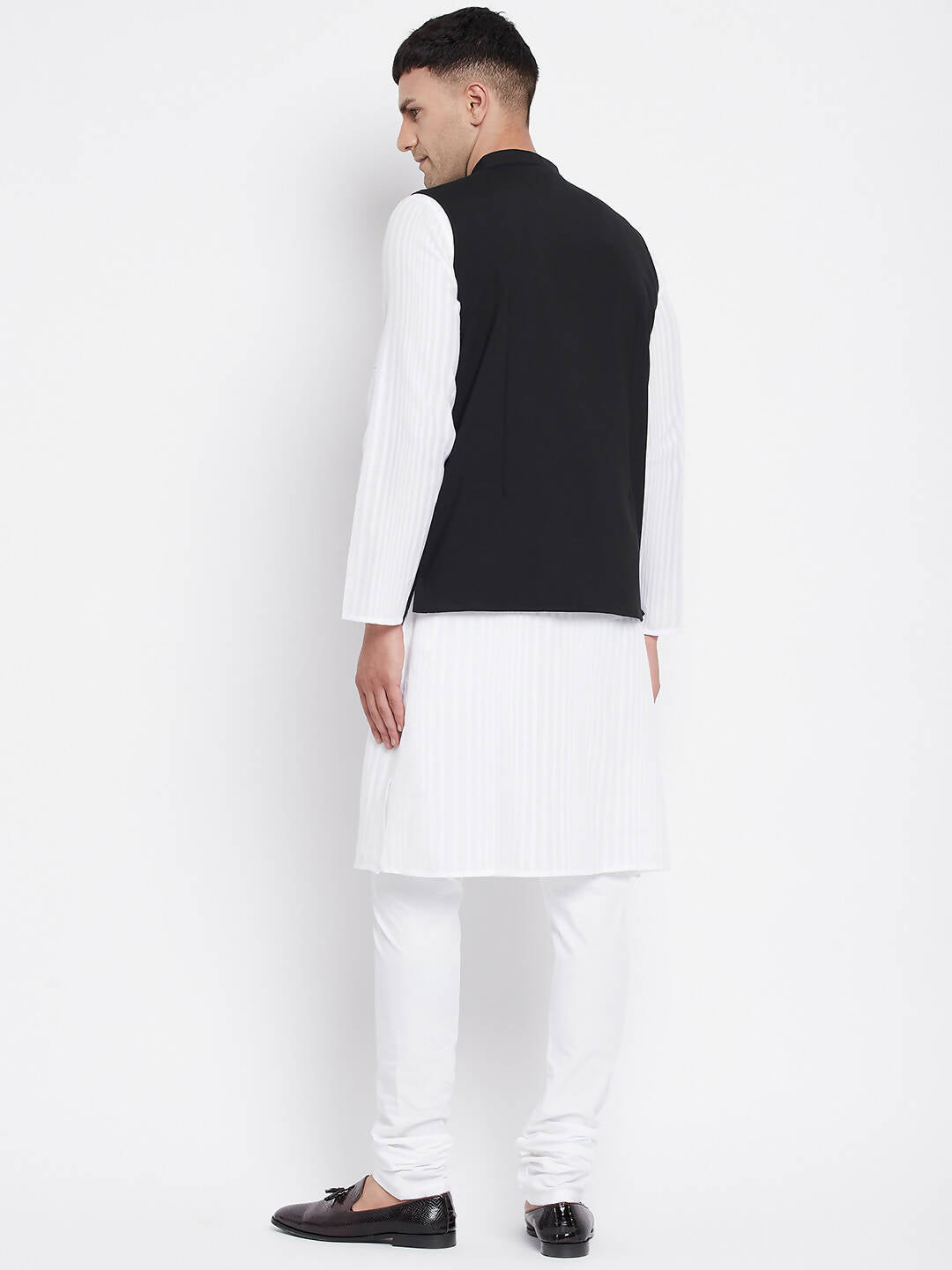 Even Apparels Black Pure Cotton White Kurta Sets With Eid Insignia Jackets PW66 | Swadesiicart