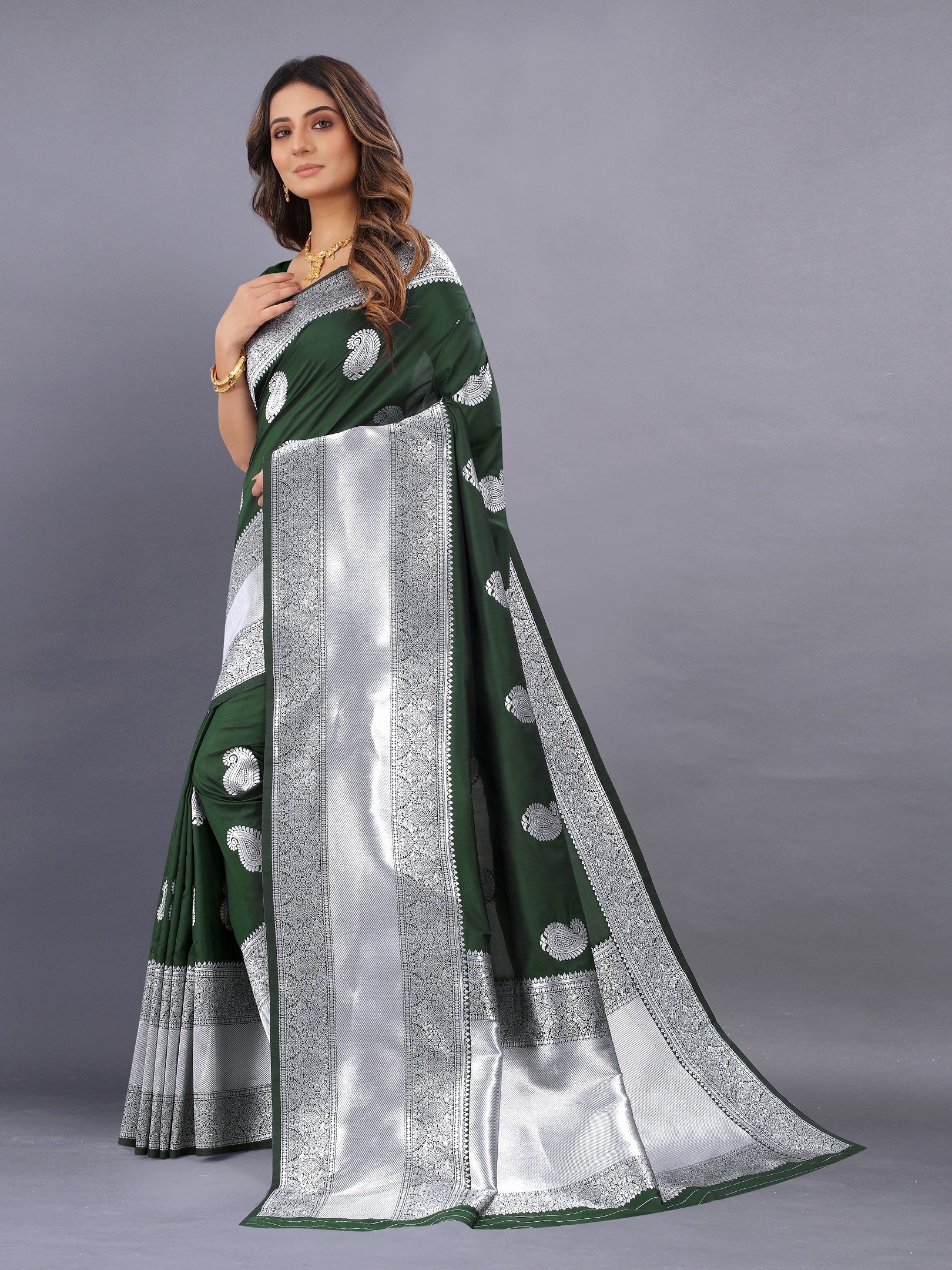 Vedant Vastram Soft Litchi Silk Banarasi Silk Saree - Mehndi | Swadesiicart