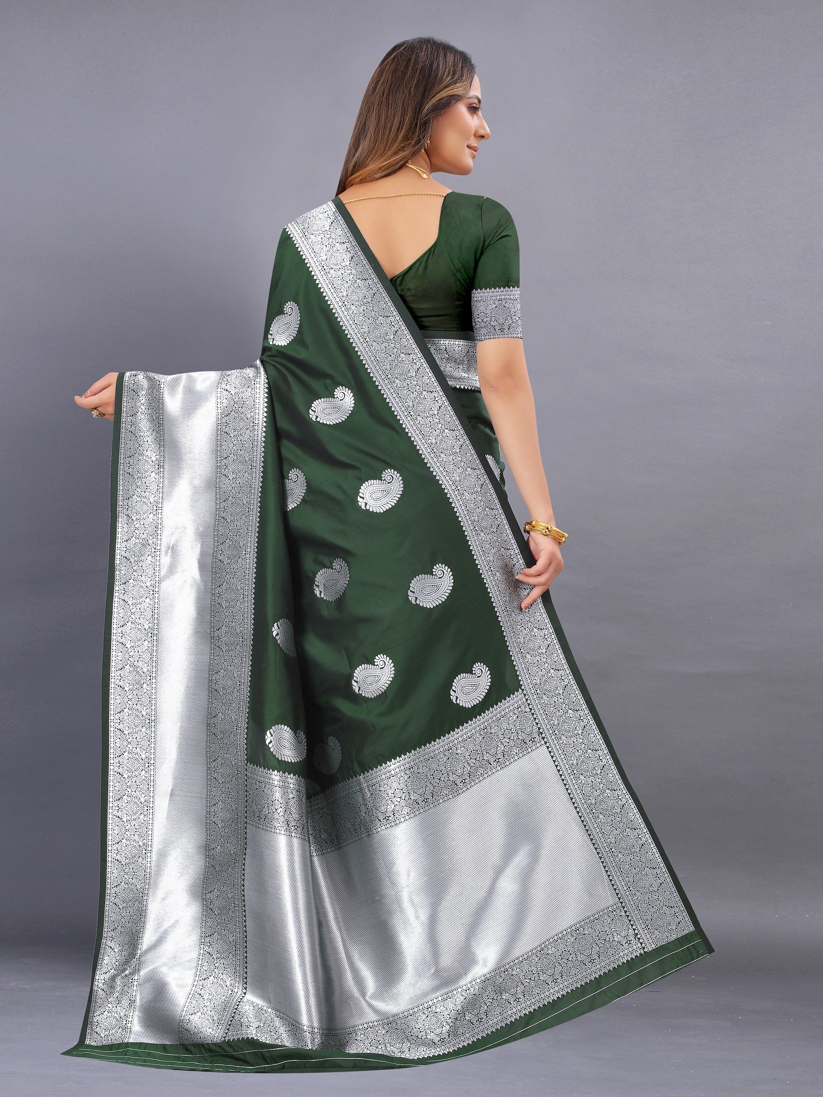 Vedant Vastram Soft Litchi Silk Banarasi Silk Saree - Mehndi | Swadesiicart