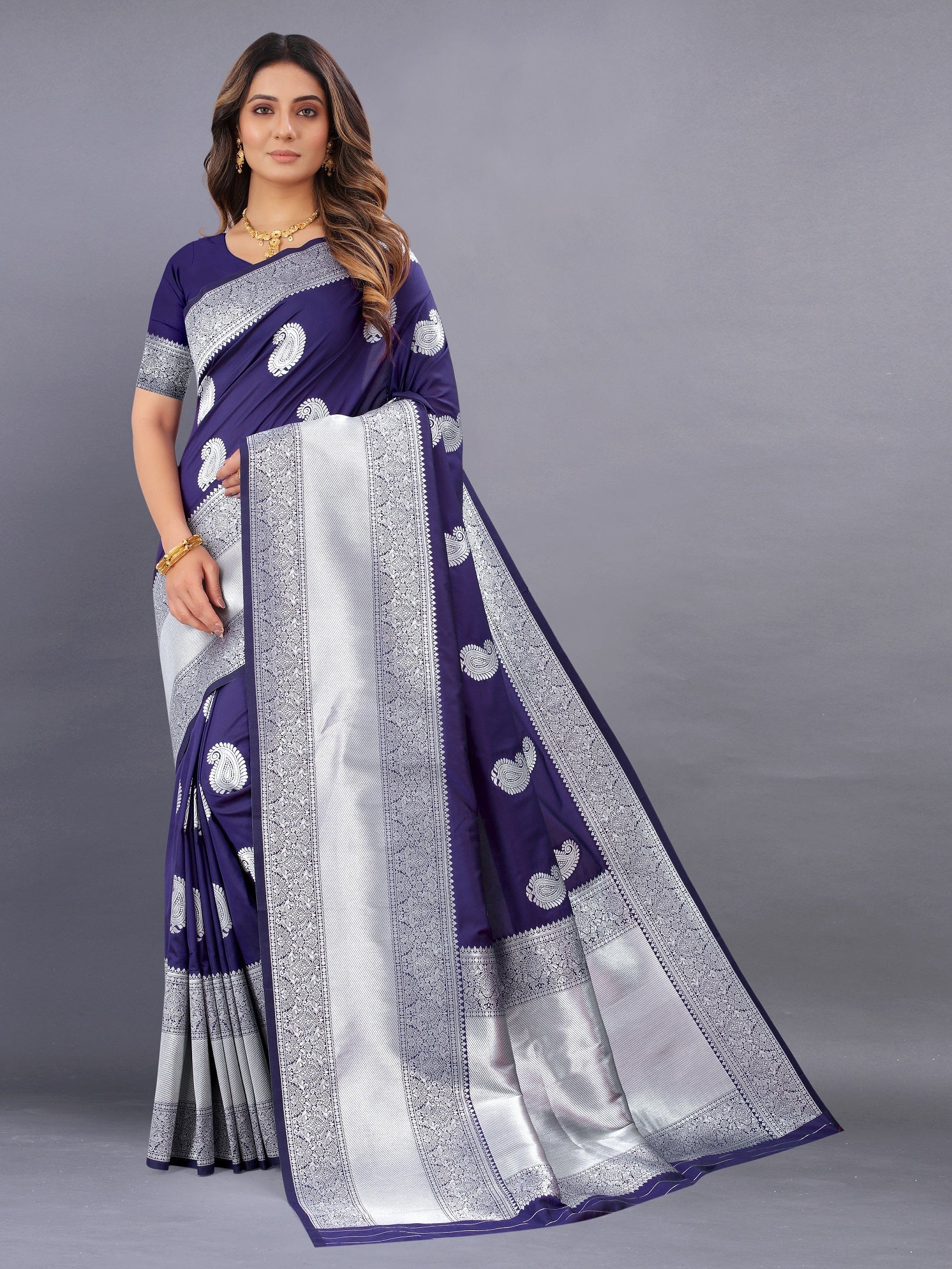 Vedant Vastram Soft Litchi Silk Banarasi Silk Saree - Navy | Swadesiicart