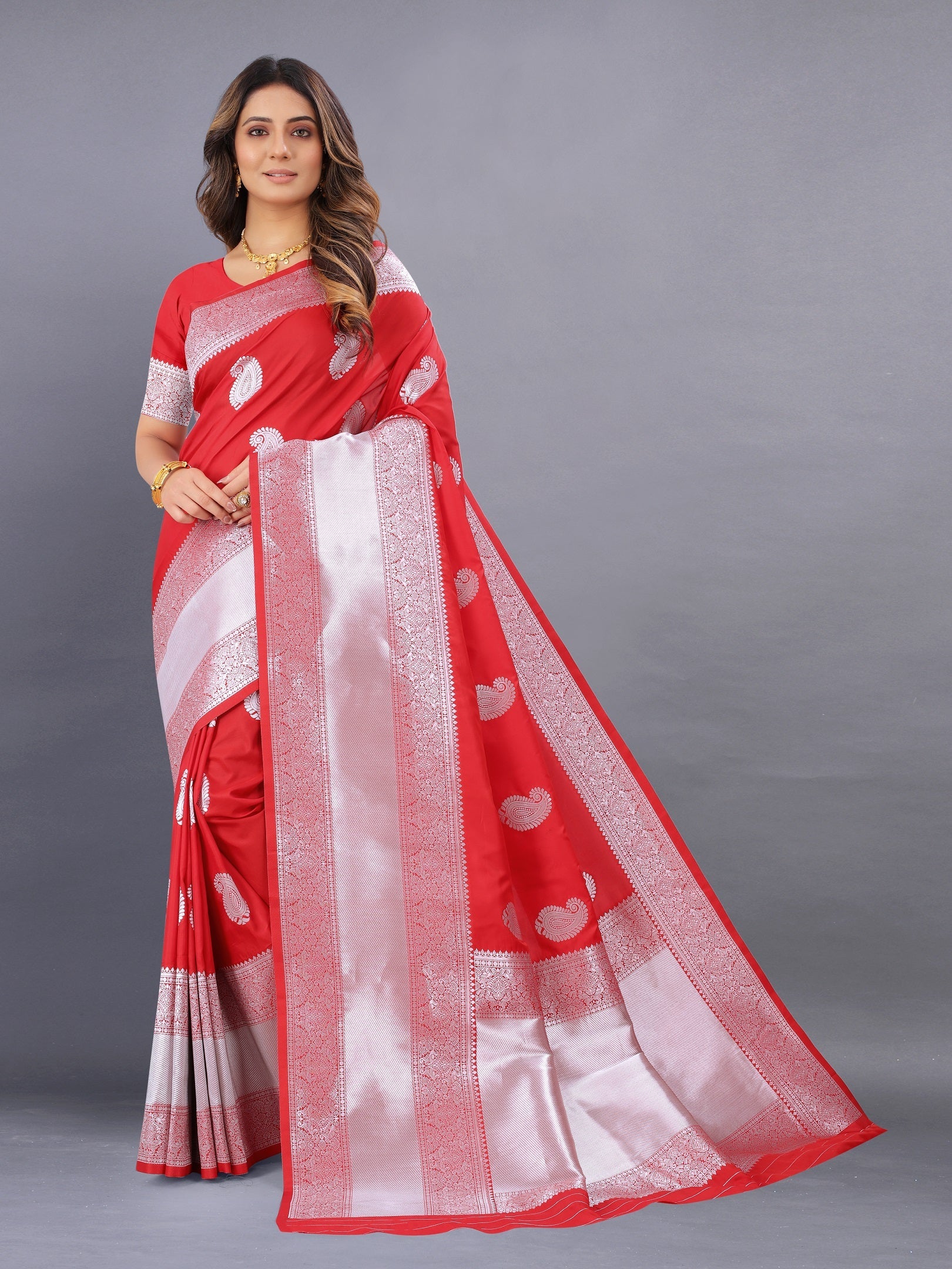 Vedant Vastram Soft Litchi Silk Banarasi Silk Saree - Red | Swadesiicart
