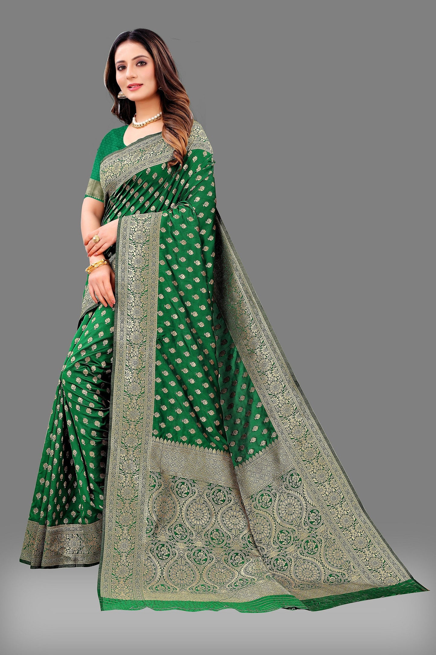 Vedant Vastram Soft Litchi Silk Banarasi Silk Saree - Green | Swadesiicart