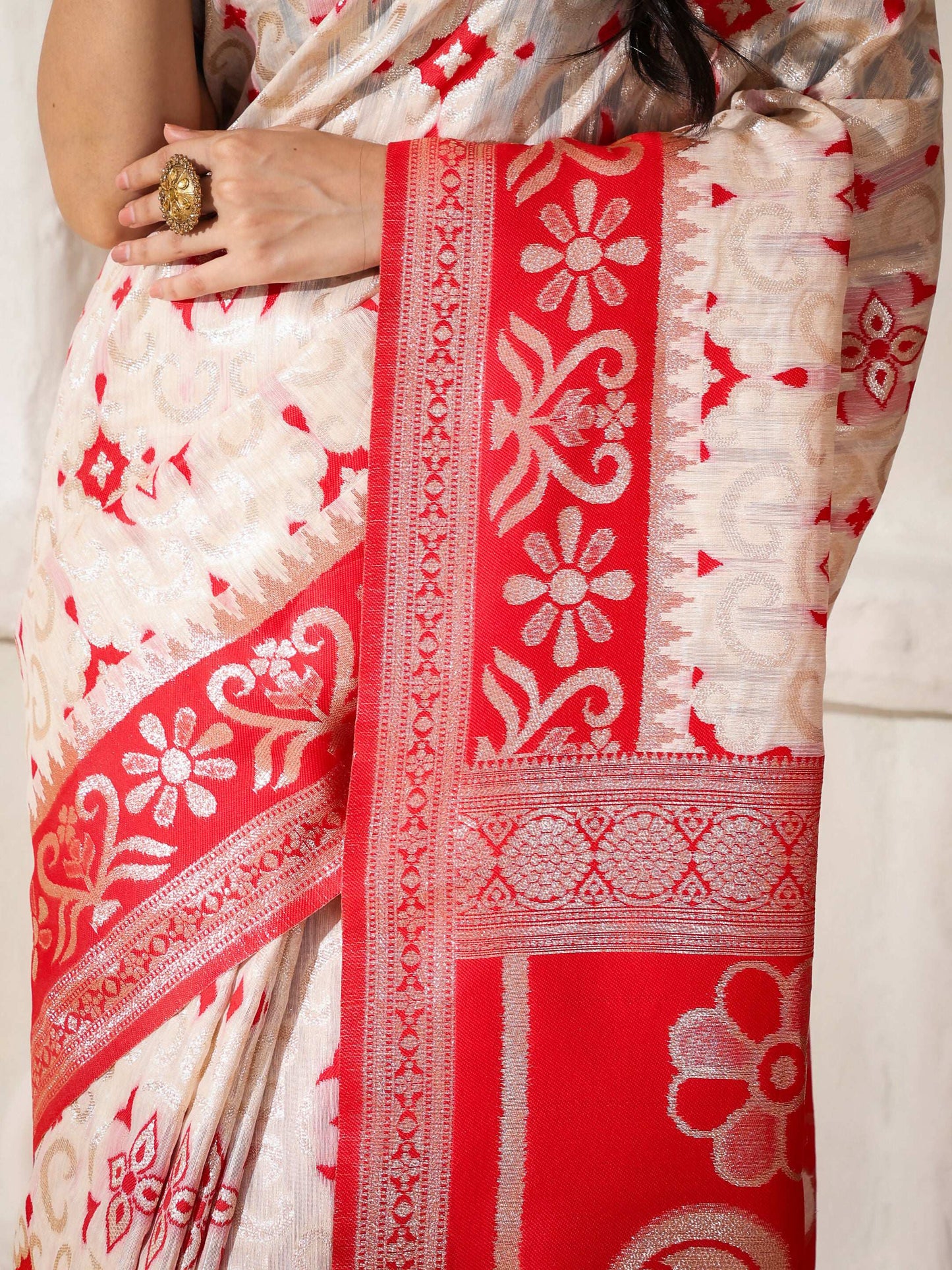 Shree Shyam Fashion Linen Cotton Red & White Saree