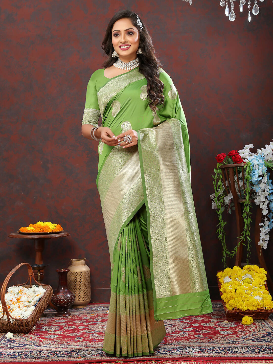 Lorenvalley Fashion Parotgreen Soft Silk Woven Design Gold Zari Weaving Saree - Swadesiicart