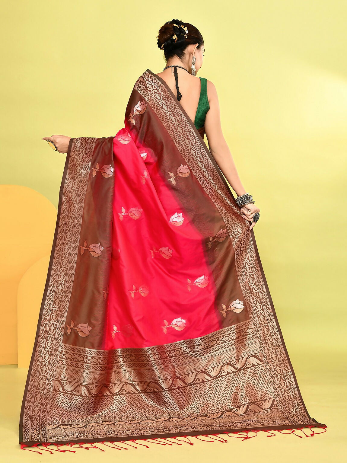 Joban Fashion Rani Pink & Bottle Green Plain With Weaving Border Banarasi Silk Sarees | Swadesiicart