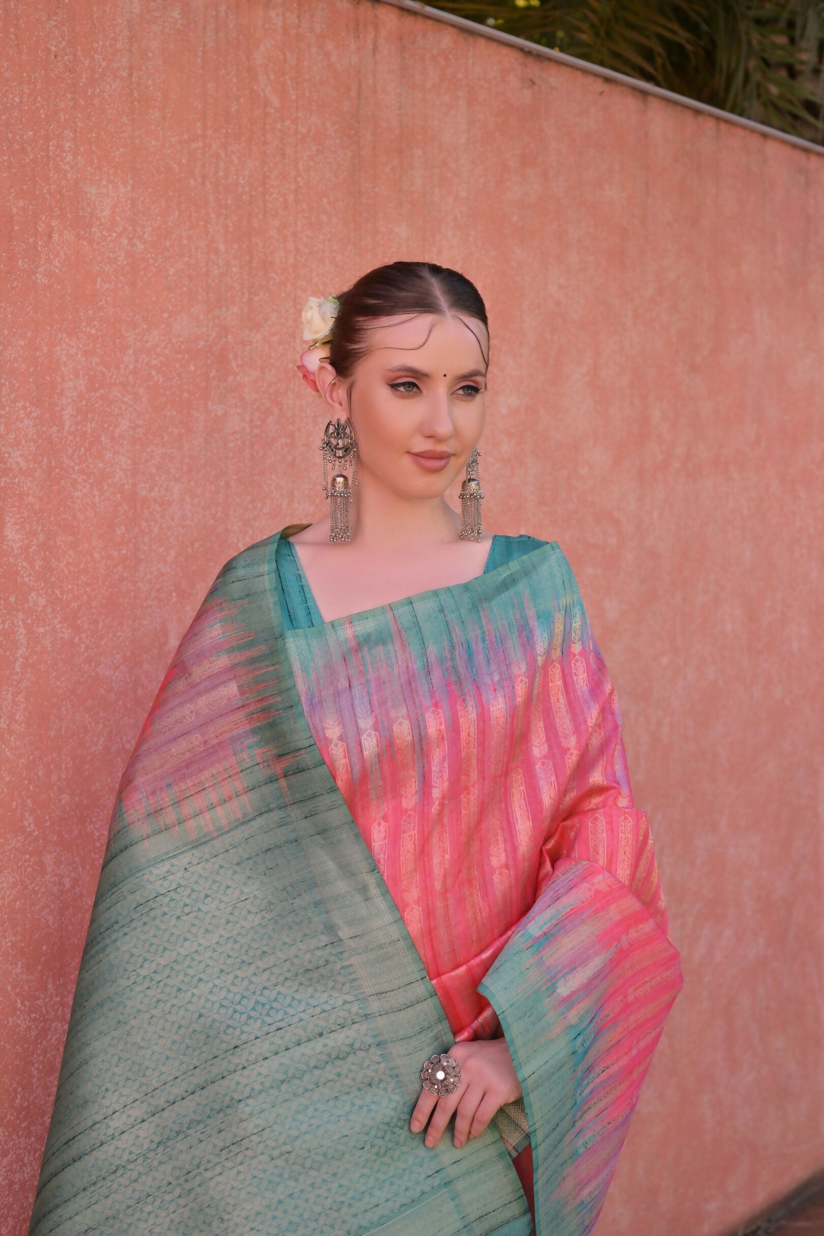 Vishnu Weaves Women's Pink Tussar Silk Woven Saree with Blouse - Swadesiicart