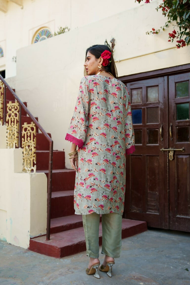 Vaasva Women Pista Green Muslin Embroidered Kurta & Pant Set | Swadesiicart