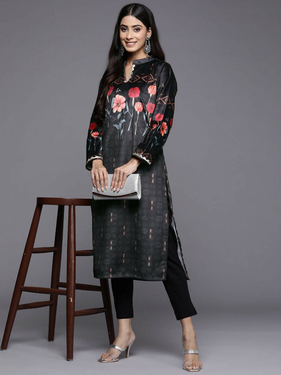 Ahalyaa Women Black & Red Floral Printed Gotta Patti Floral Velvet Kurta | Swadesiicart