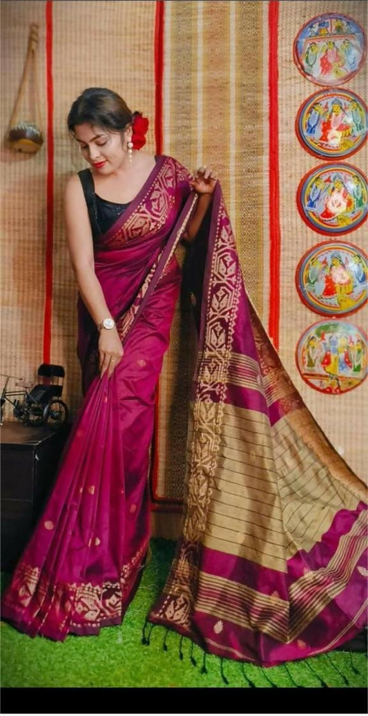 Exclusive Collection Beautiful Magenta Pure Cotton Woven Handloom Saree With Running Blouse Piece - Swadesiicart