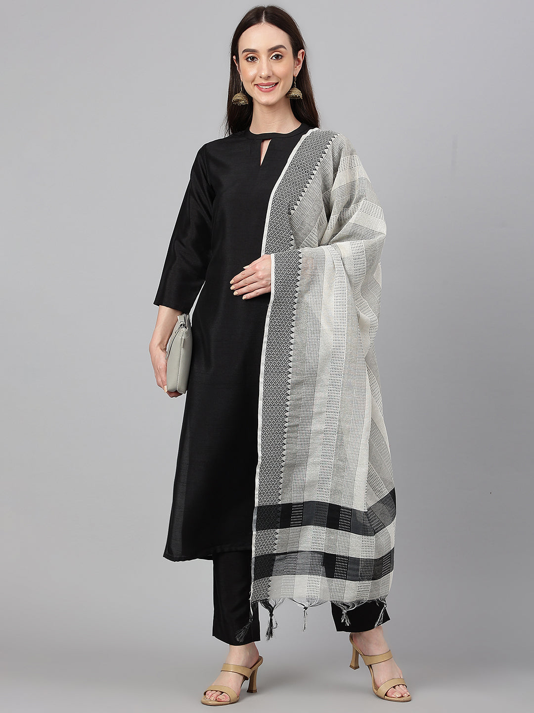 Janasya Women's Black Crepe Silk Solid Straight Festival Kurta Set | Swadesiicart