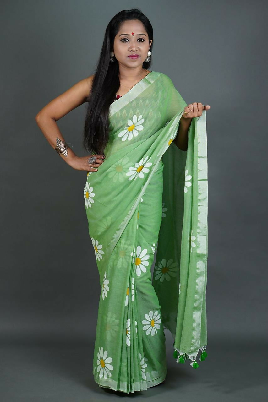 Exclusive Collection Light Green Pure Cotton Saree With Sunflower Design - Swadesiicart