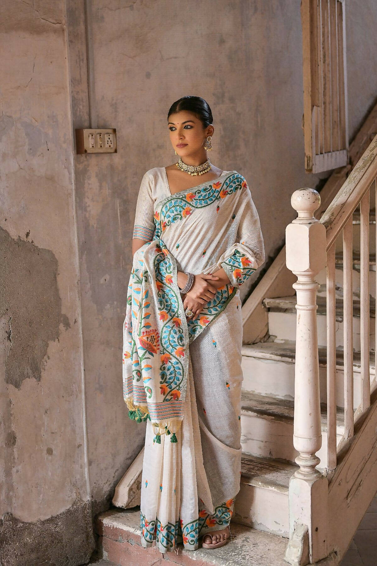 Vishnu Weaves Women's Green Muga Cotton Woven Saree with Blouse - Swadesiicart