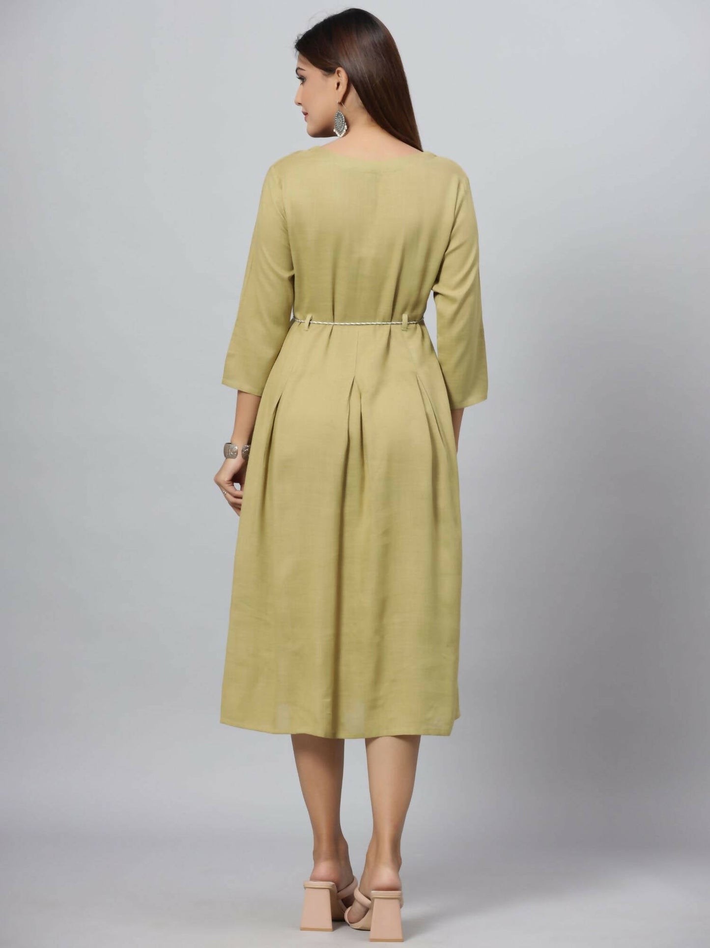 Juniper Women's Green Rayon Slub Solid Dress | Swadesiicart