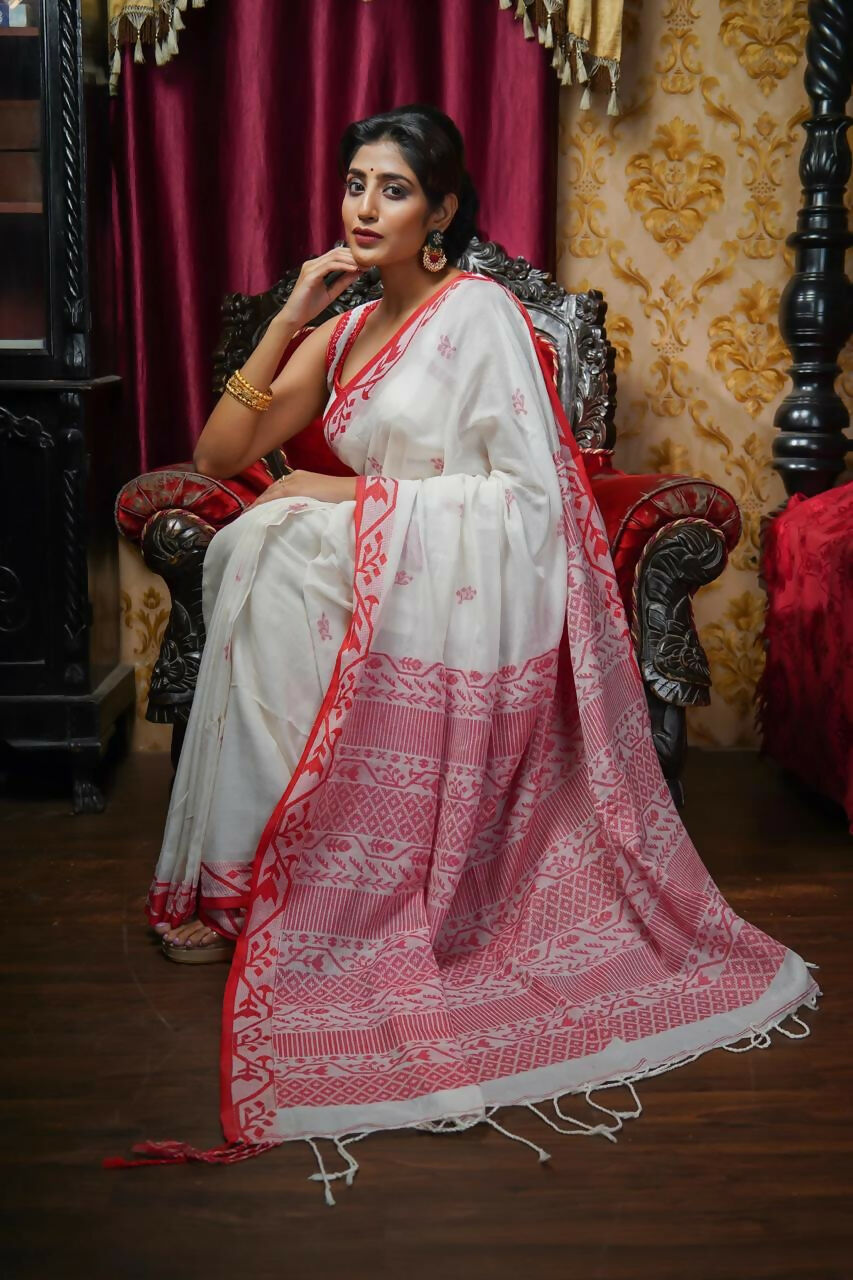 Exclusive Collection Beautiful Musrise White Pure Cotton Hand Weaving Handloom Saree With Running Blouse Piece - Swadesiicart