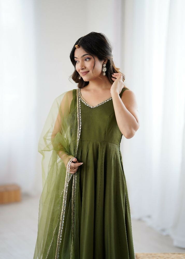 Joban Fashion Mehndi Kurta Set Chanderi Sequence Embroidery Work - Swadesiicart