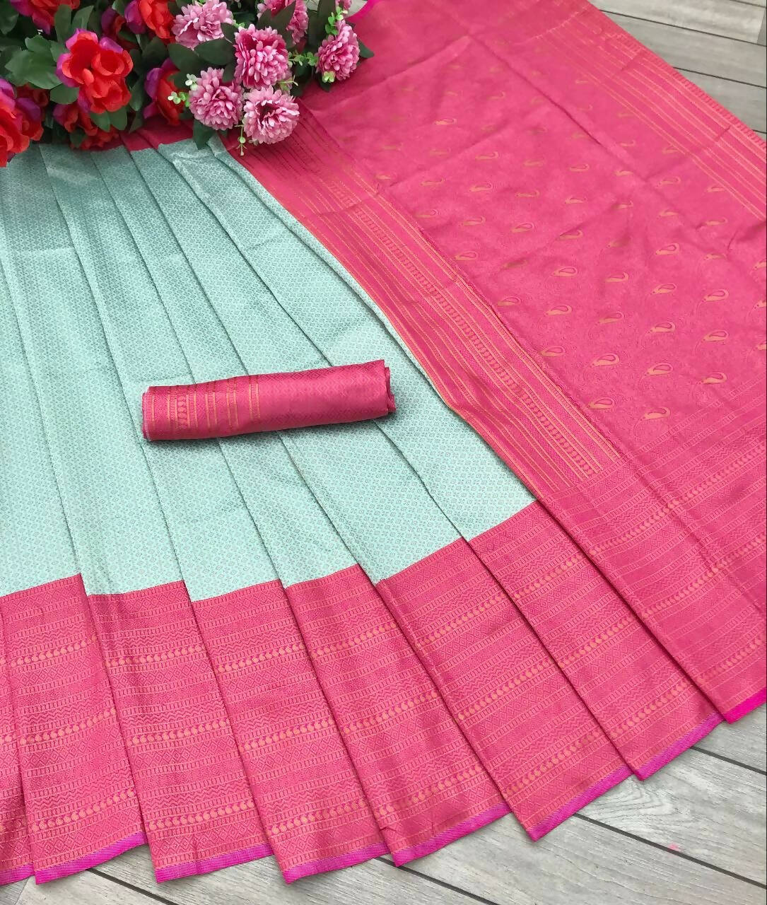 DEIANA'S Beautiful Designer Golden zari Soft Lichi Silk Saree - C Green - Swadesiicart