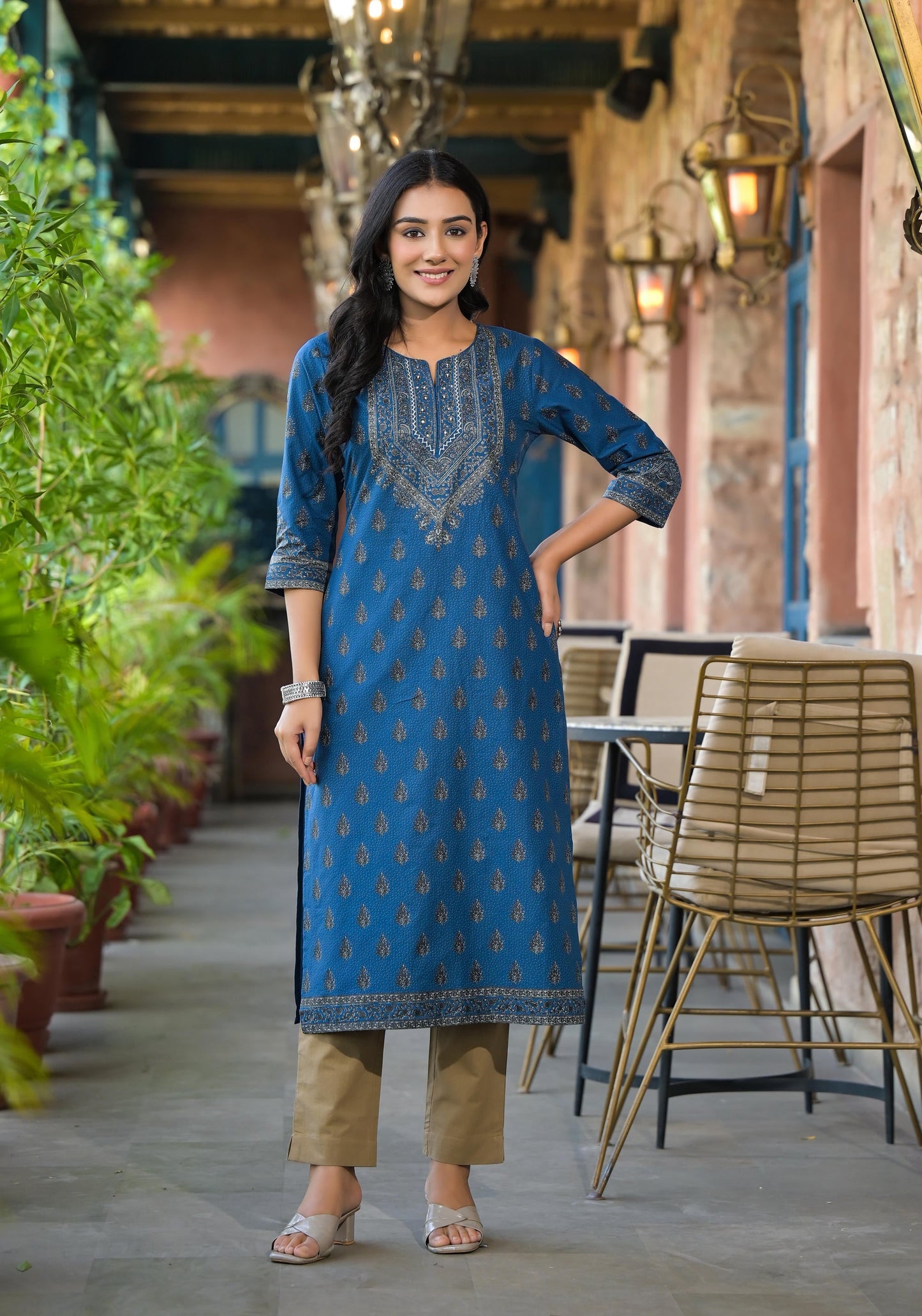 Juniper Women's Blue Ethnic Motif Printed Cotton Kurta - Swadesiicart