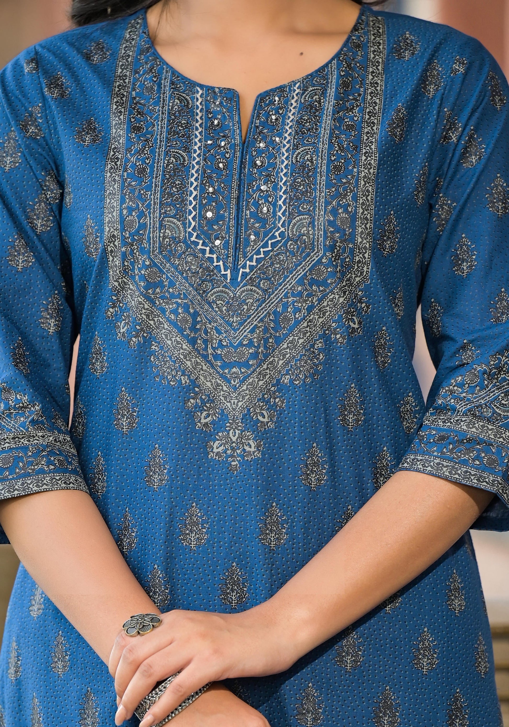 Juniper Women's Blue Ethnic Motif Printed Cotton Kurta - Swadesiicart