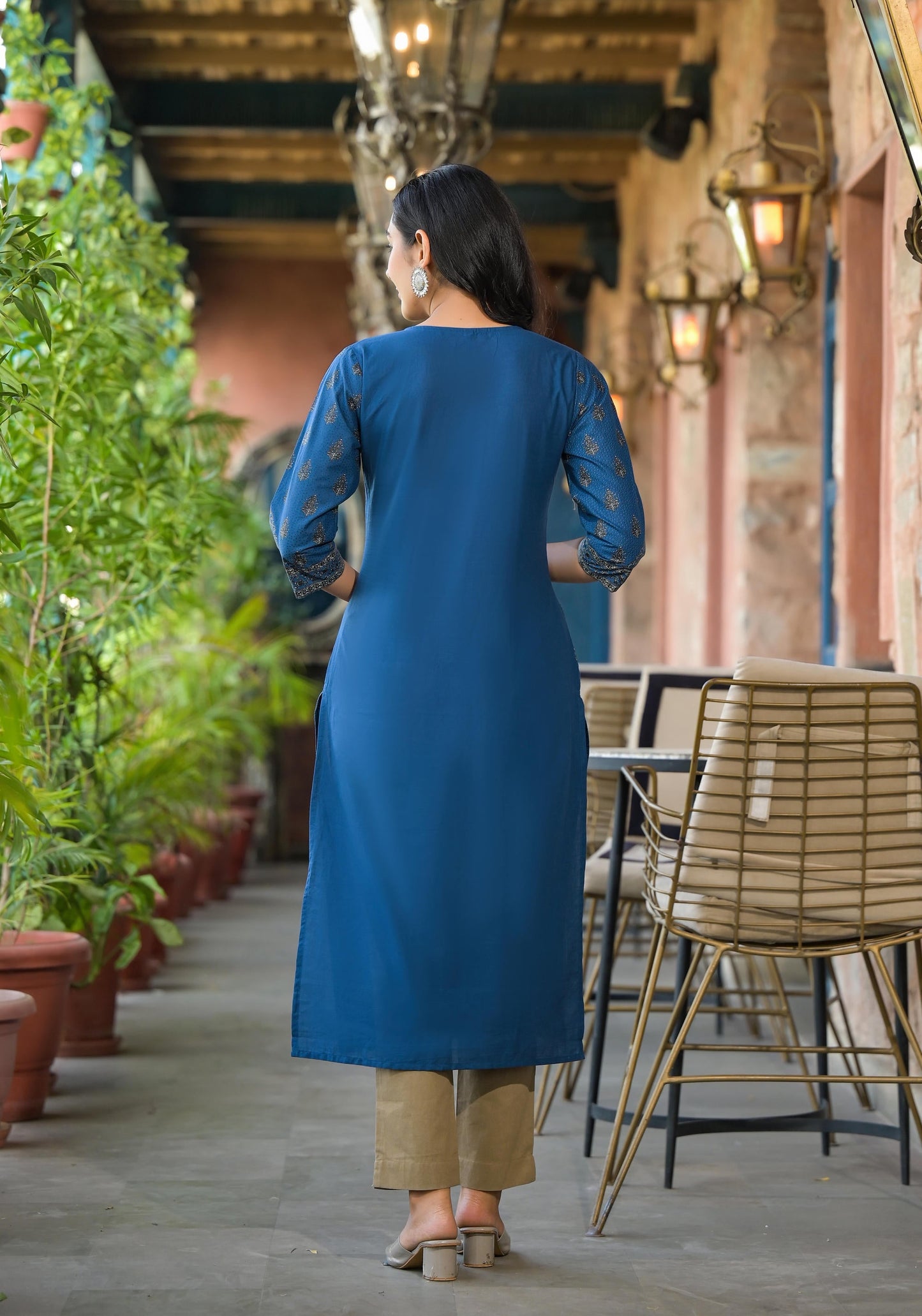 Juniper Women's Blue Ethnic Motif Printed Cotton Kurta - Swadesiicart