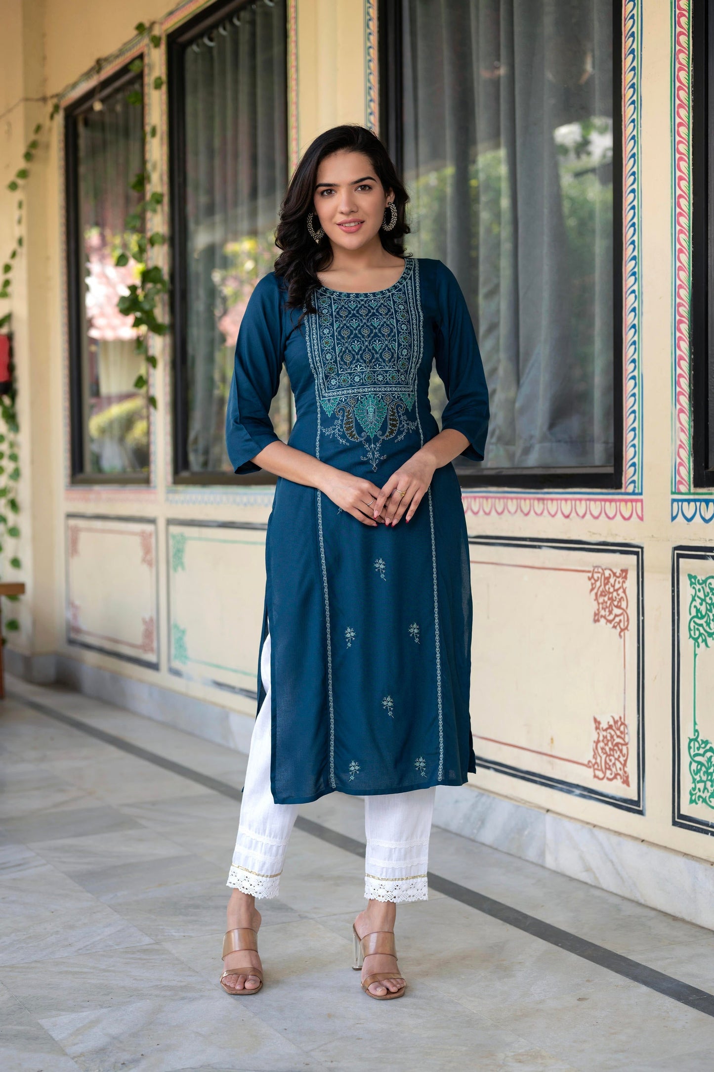 Juniper Blue Viscose Geometric Printed Kurta with Ethnic Motifs & Thread Work - Swadesiicart