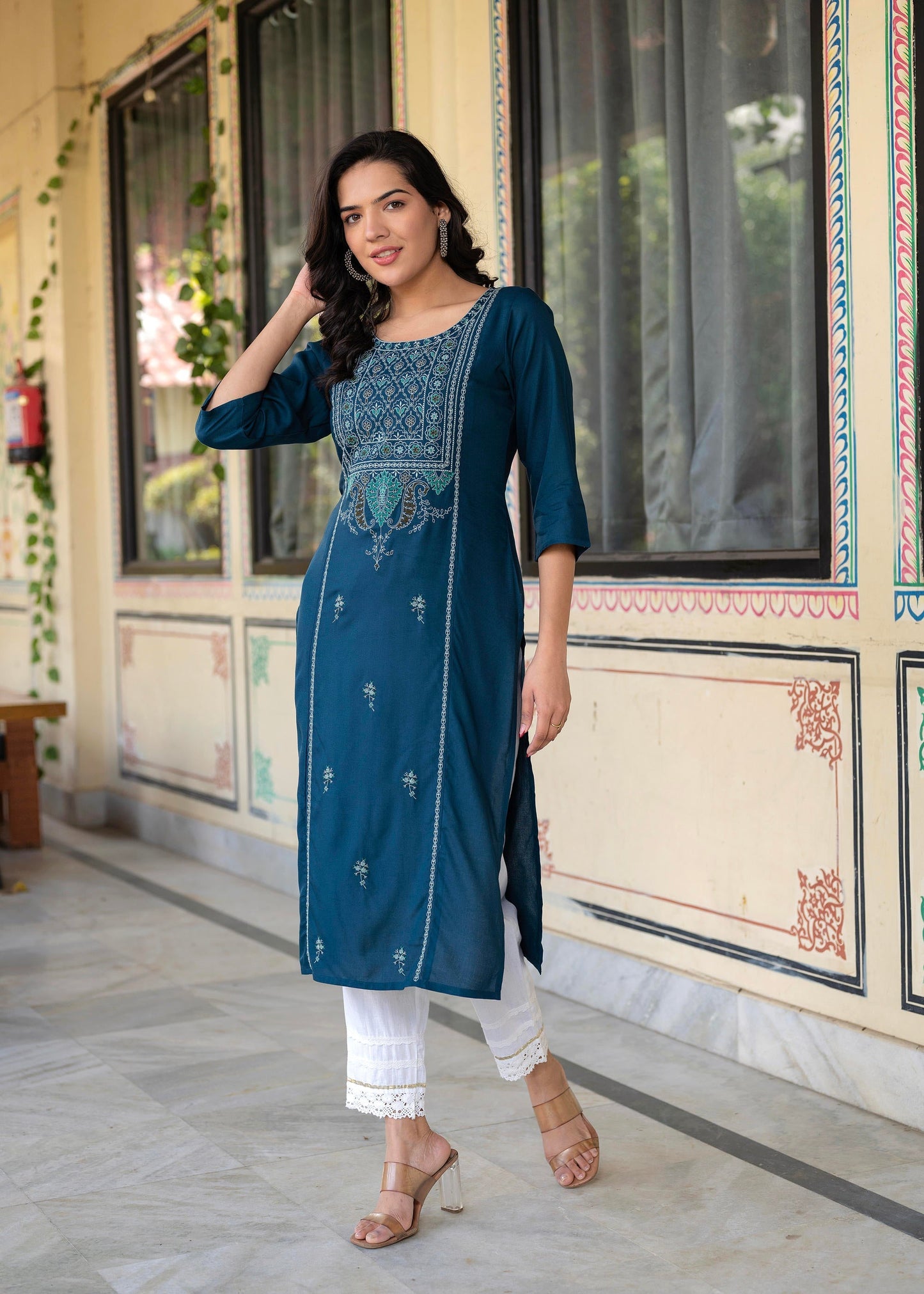 Juniper Blue Viscose Geometric Printed Kurta with Ethnic Motifs & Thread Work - Swadesiicart