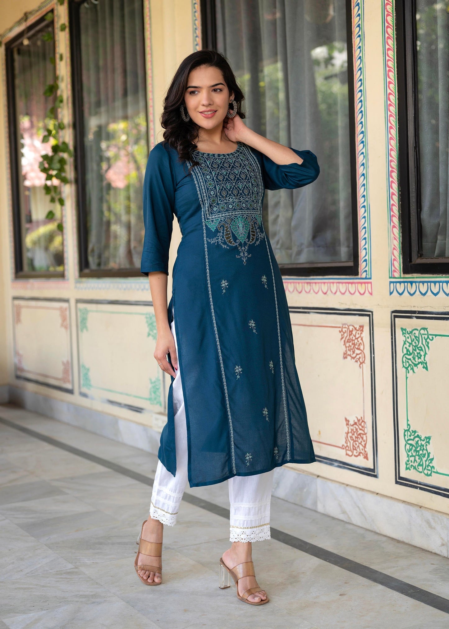 Juniper Blue Viscose Geometric Printed Kurta with Ethnic Motifs & Thread Work - Swadesiicart