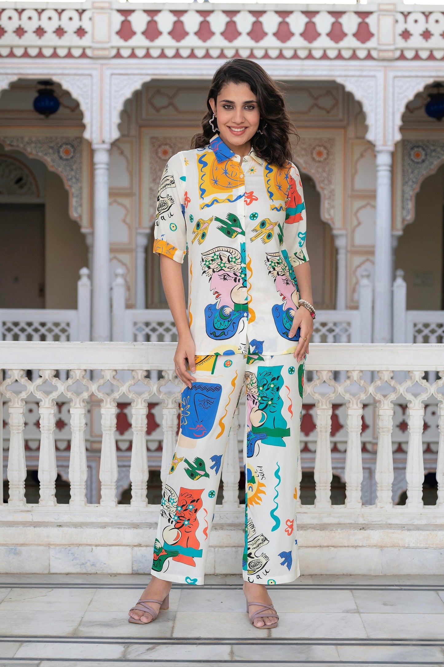 Juniper Multicolor Abstract Printed Co-Ord Set In White Base - Swadesiicart
