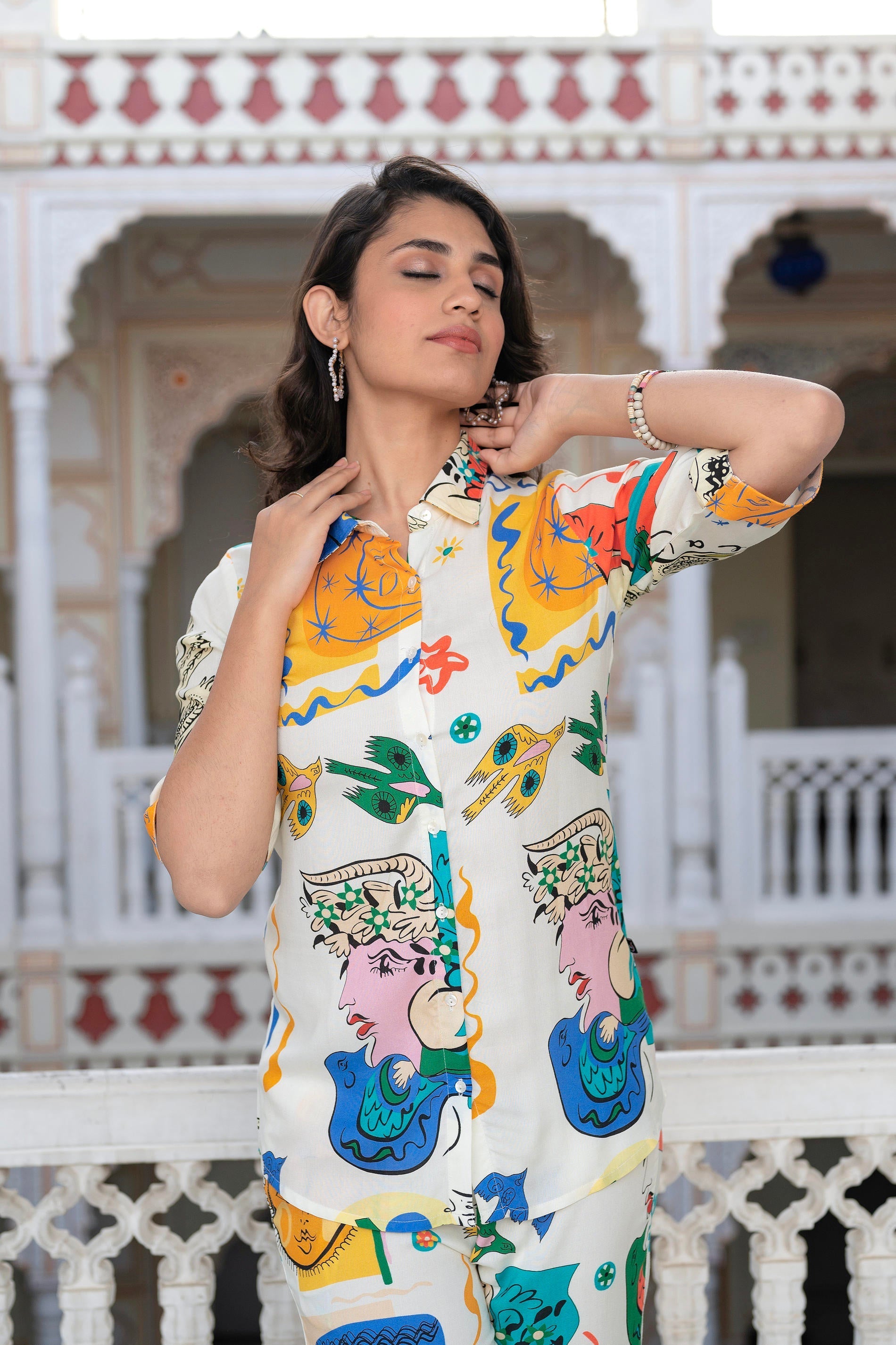 Juniper Multicolor Abstract Printed Co-Ord Set In White Base - Swadesiicart