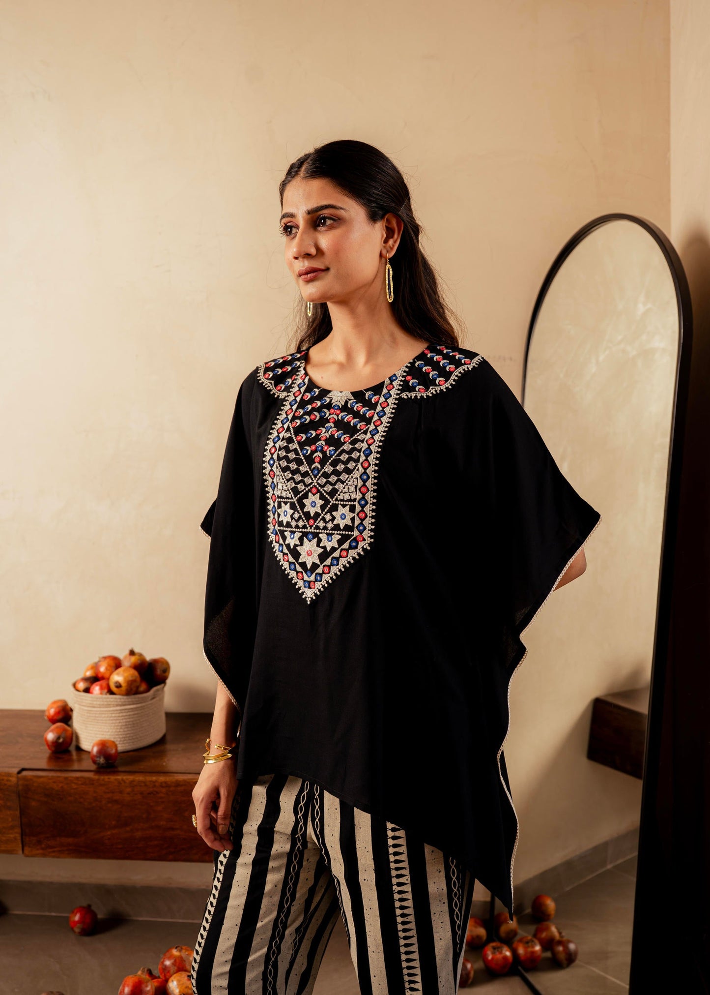 Juniper Black Solid Viscose Kaftan And Pants Co-Ord Set With Mirror And Thread Work - Swadesiicart