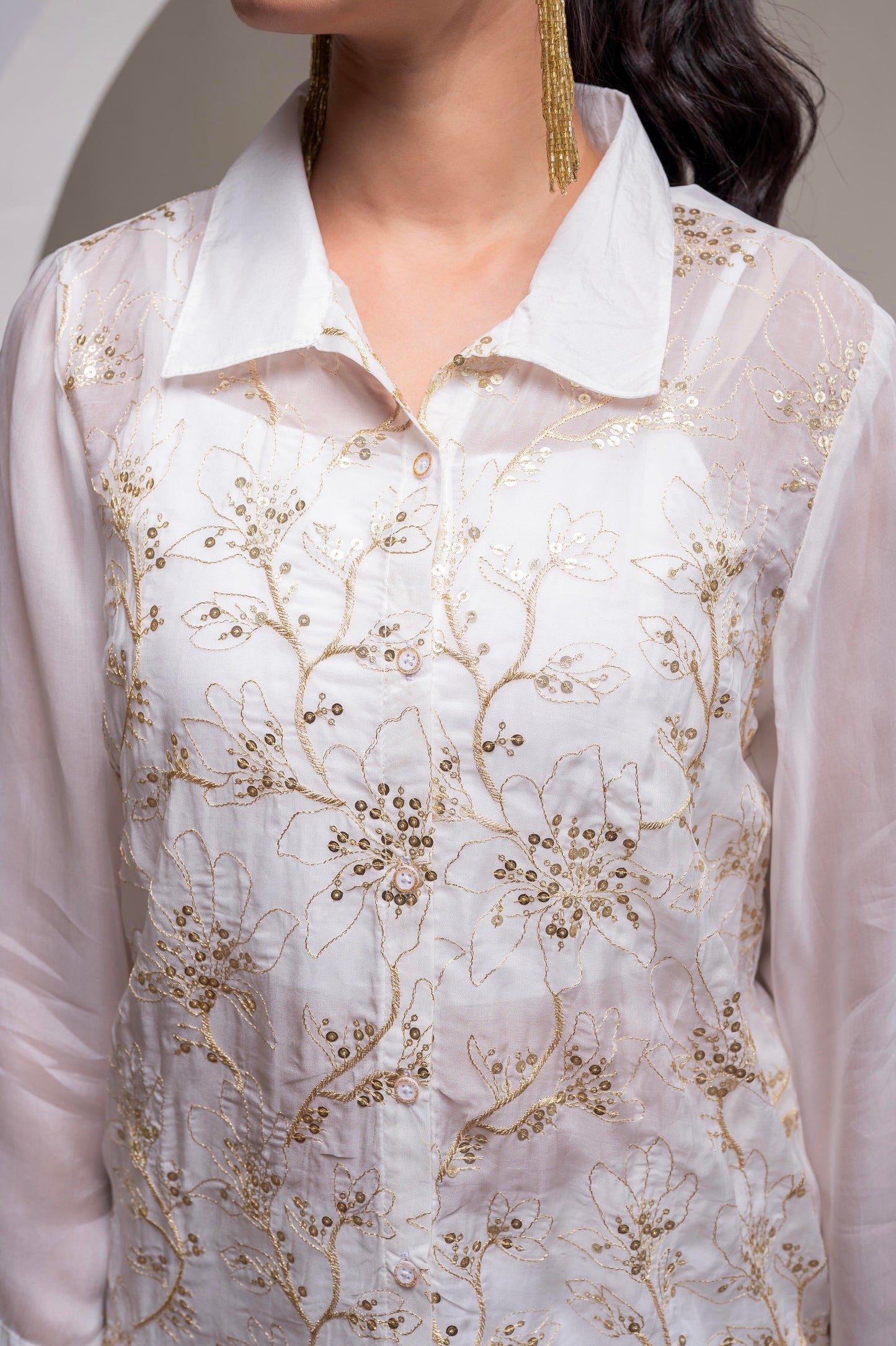 Juniper Viscose Off White Embroidered Shirt, Cami & Pant Co-Ord Set With Zari Work - Swadesiicart