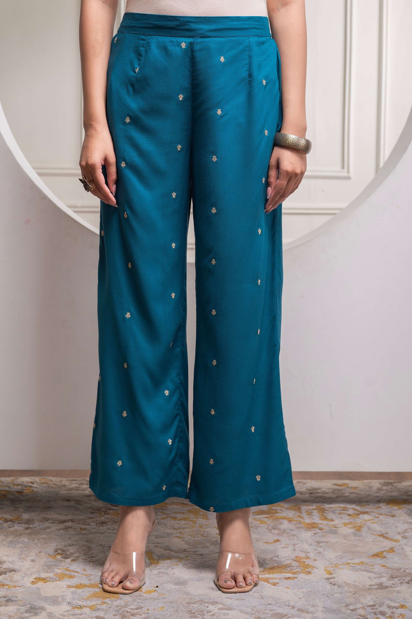 Juniper Teal Floral Printed Kurta & Solid Pants Set In 100% Viscose - Swadesiicart