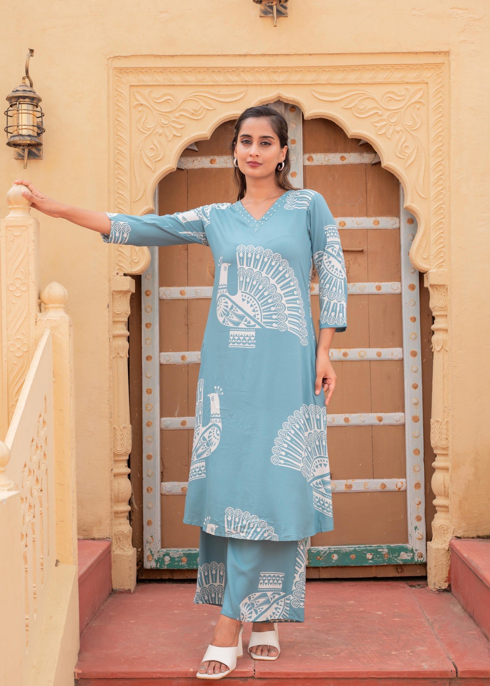 Juniper Women'S Blue Animal Print Viscose Kurta & Pant Set With Sequin Work - Swadesiicart