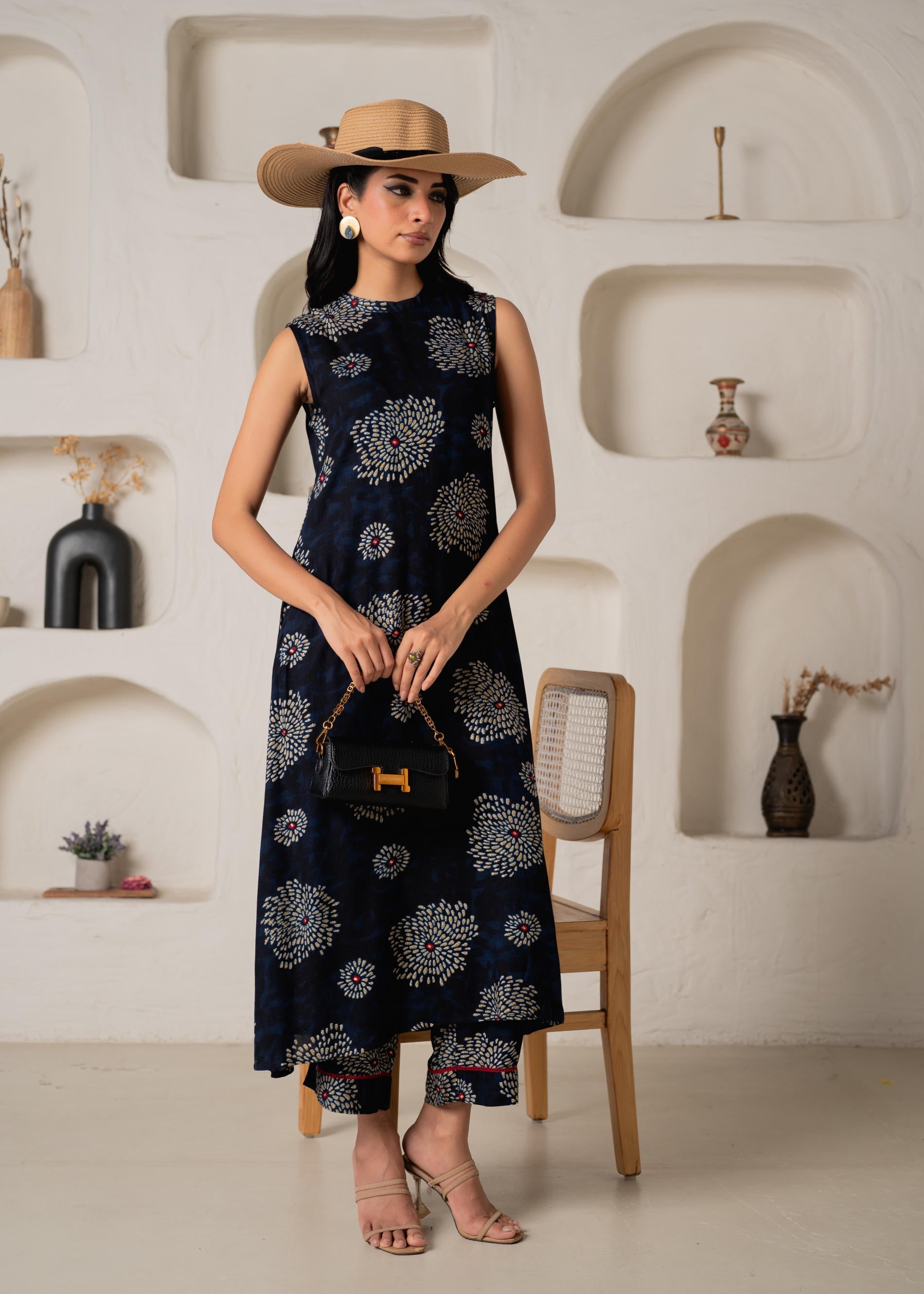 Juniper Women'S Navy Floral Printed Kurta With Pant Set - Swadesiicart