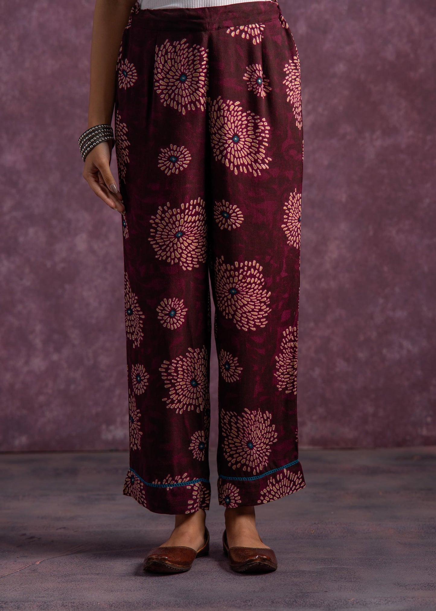 Juniper Women'S Purple Floral Printed Kurta With Pant Set - Swadesiicart