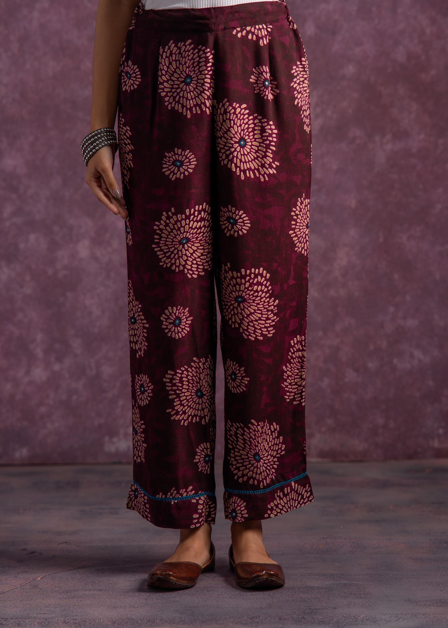 Juniper Women'S Purple Floral Printed Kurta With Pant Set - Swadesiicart