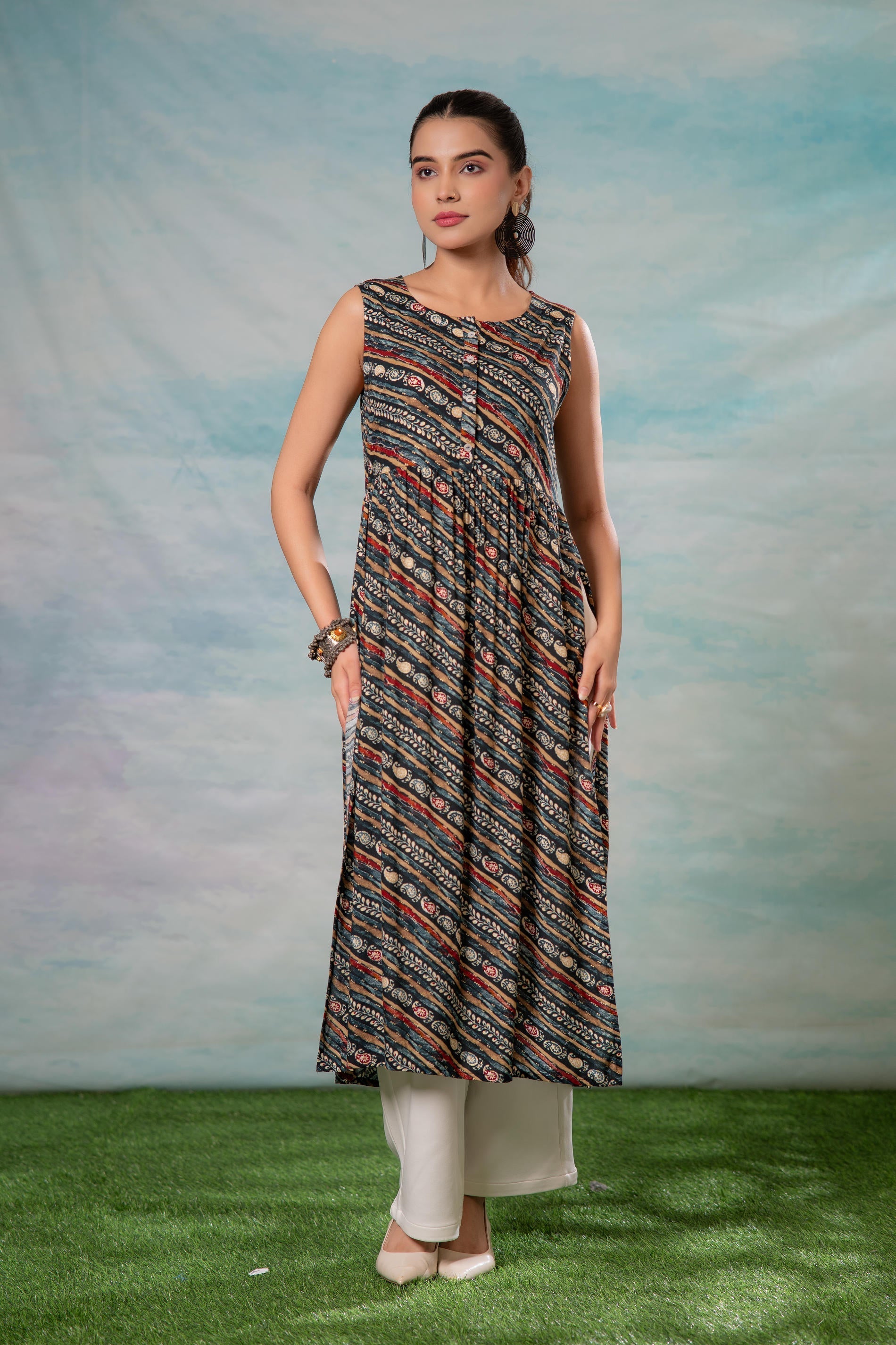 Juniper Women'S Navy Ethnic Motif Printed Sleeveless Kurta - Swadesiicart