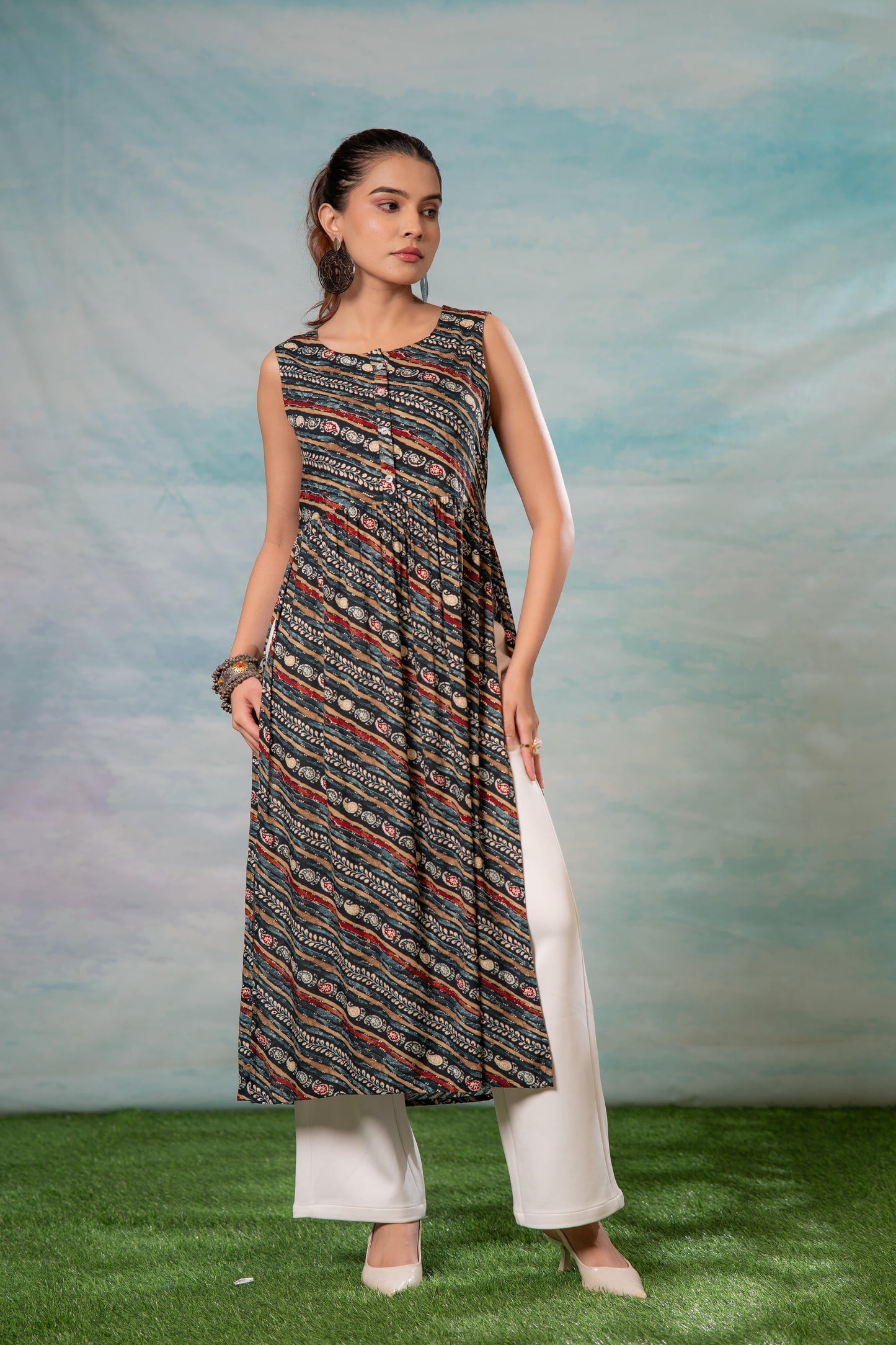 Juniper Women'S Navy Ethnic Motif Printed Sleeveless Kurta - Swadesiicart