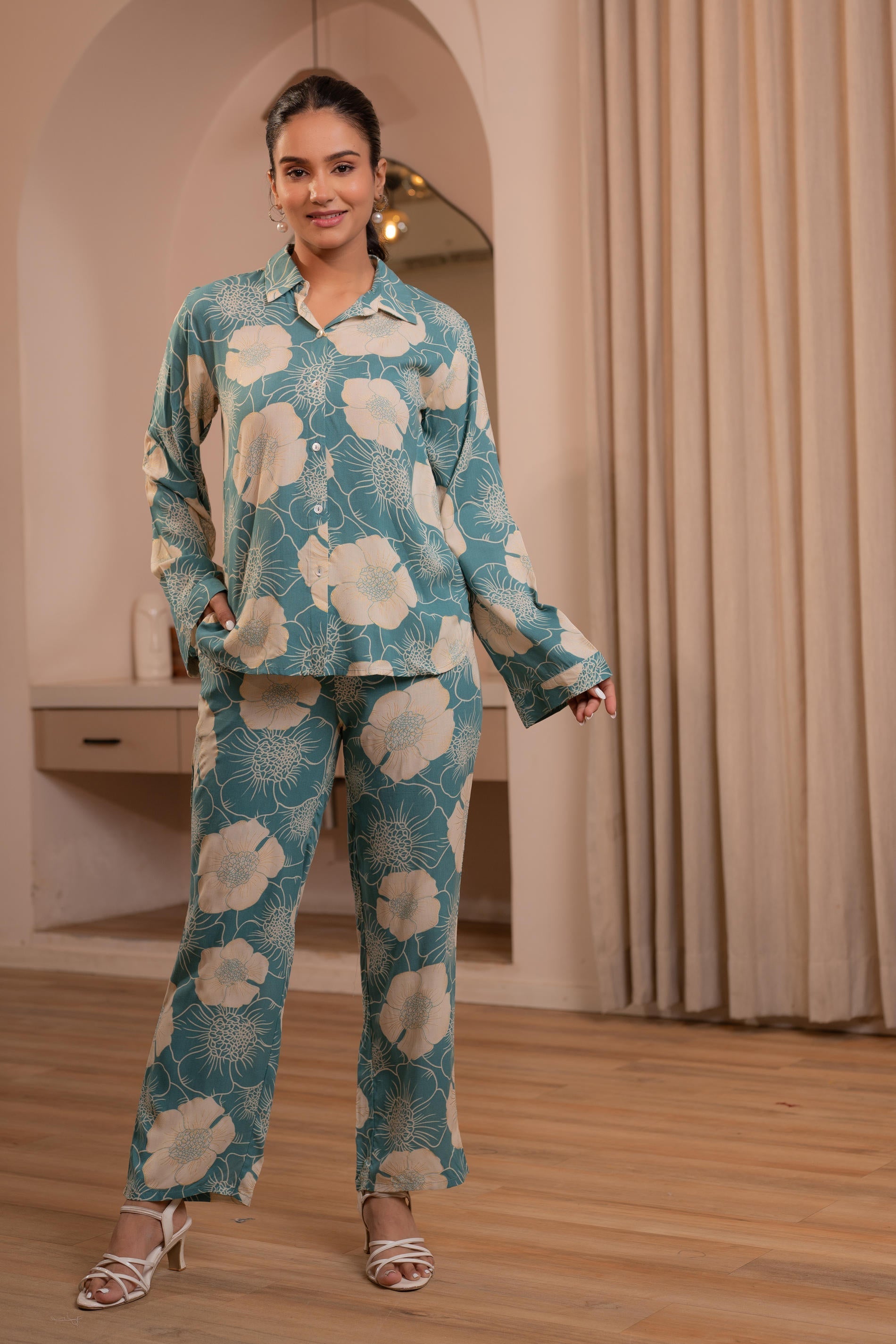 Juniper Women'S Mint Floral Printed Co-Ord Set With Button Details - Swadesiicart
